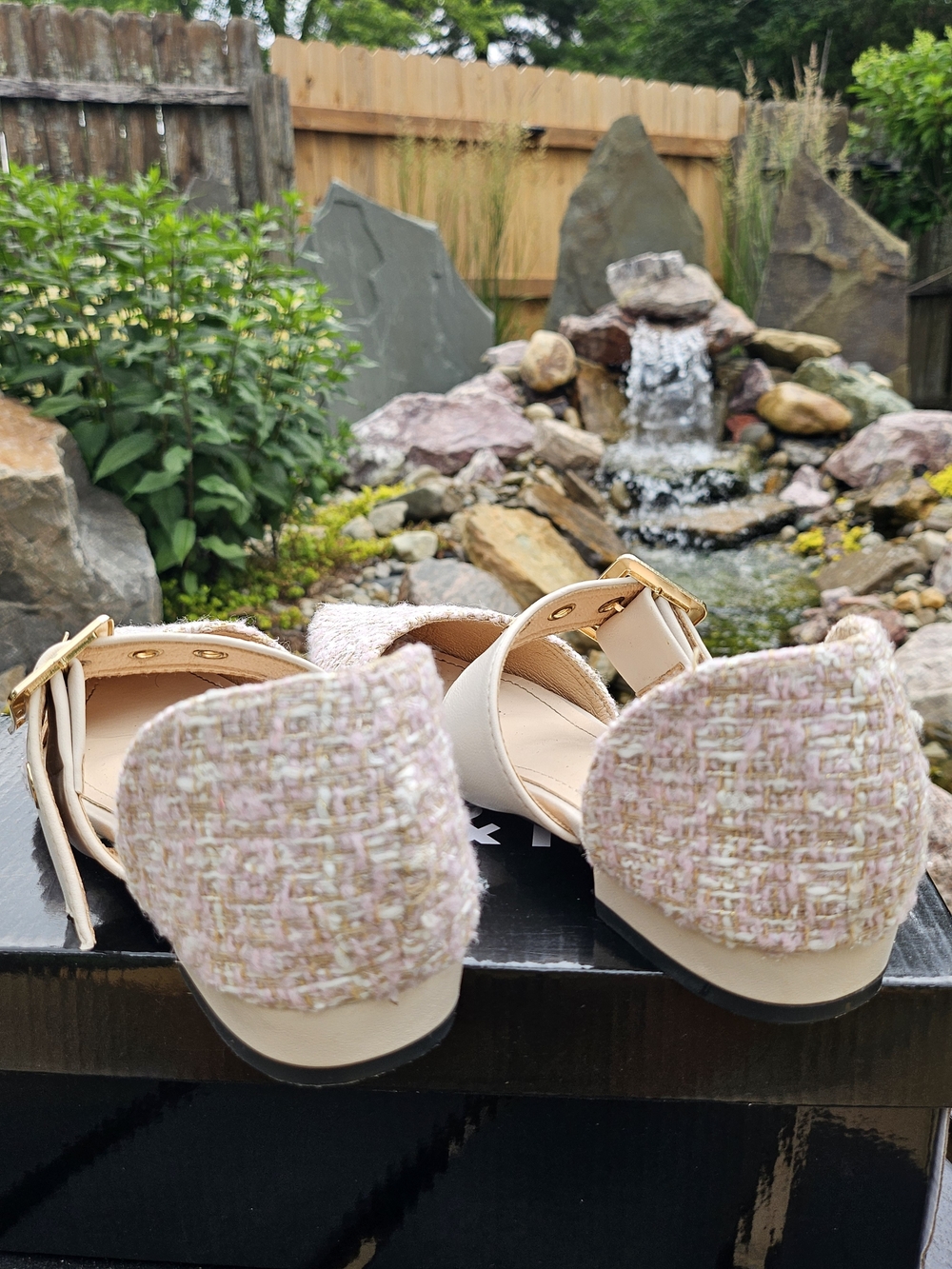 SHEIN Pink Tweed Pointed D'Orsay Flats with Cream Strap and Gold Buckle - Picture 4 of 5